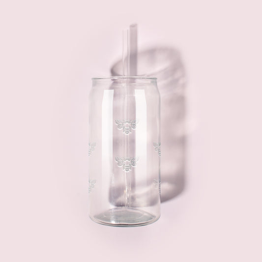 18 oz Can Shaped Drinking Glasses - Set of 8 with Reusable Straws, Embossed Bee Design, Recycled Glass Tumbler for Beer, Iced Coffee, Juice